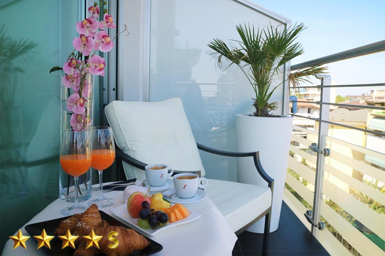 Hotel Rossini 4S Lignano Sabbiadoro Eksteriør bilde
